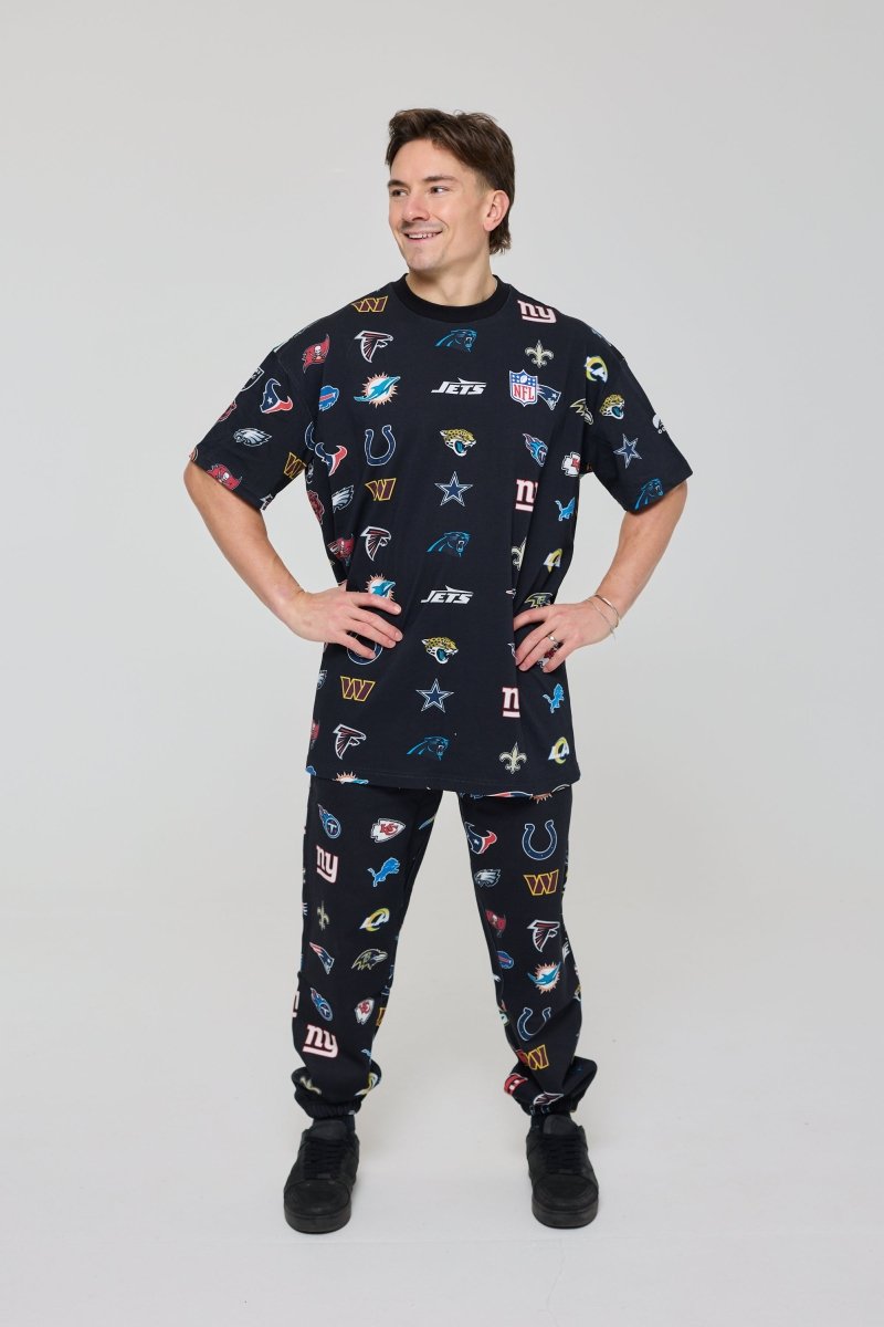 NFL Heavyweight Oversize 32 Team Mash Up T-Shirt - Black - OOSC Clothing