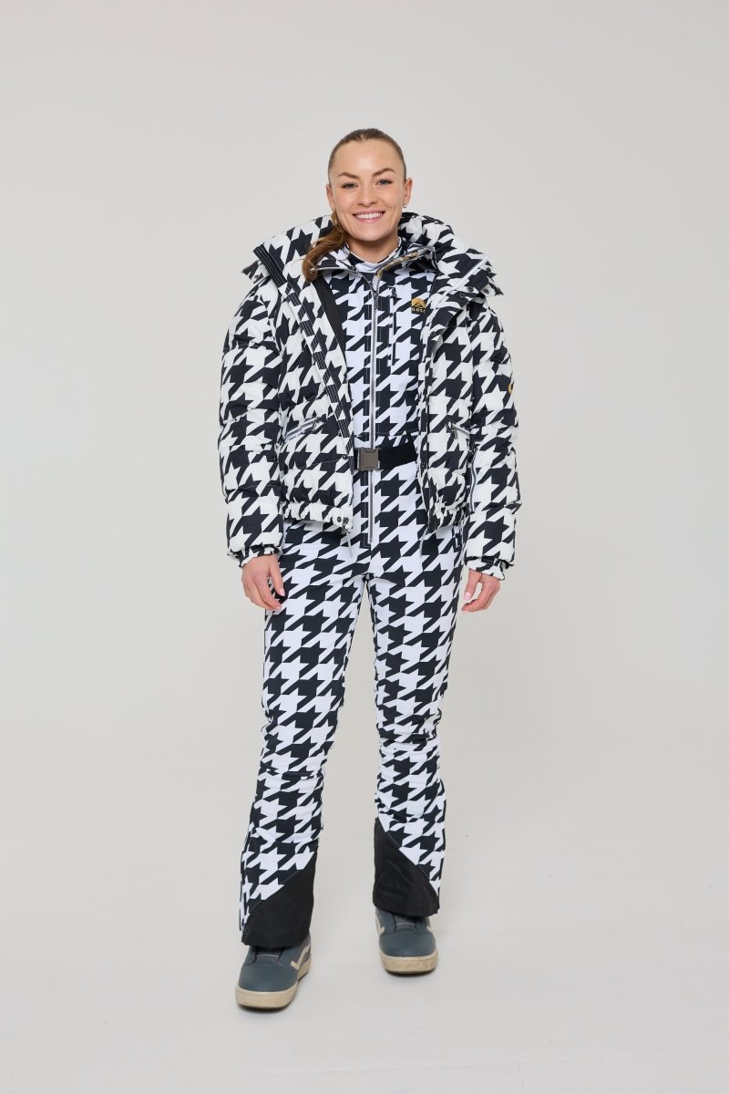Chic Puffer Jacket - Monochrome Muse - OOSC Clothing