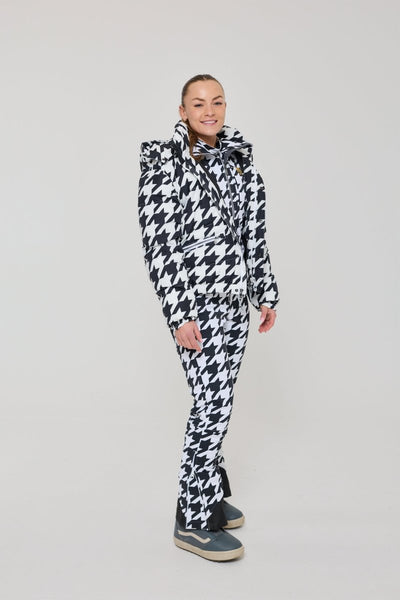 Chic Puffer Jacket - Monochrome Muse - OOSC Clothing