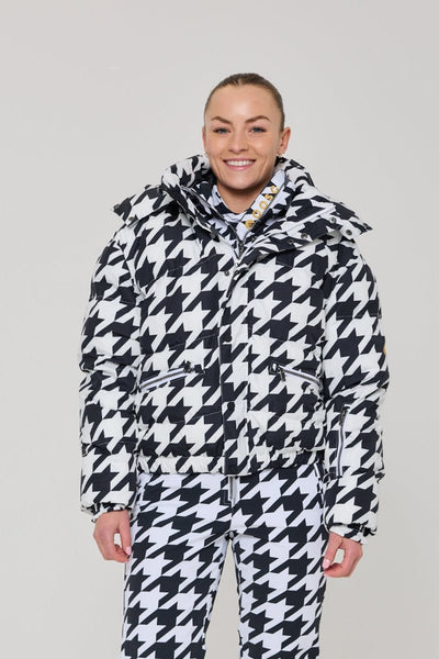 Chic Puffer Jacket - Monochrome Muse - OOSC Clothing