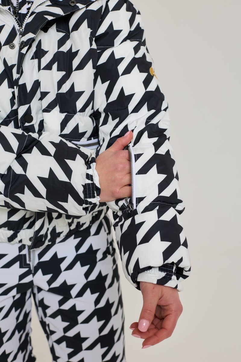 Chic Puffer Jacket - Monochrome Muse - OOSC Clothing